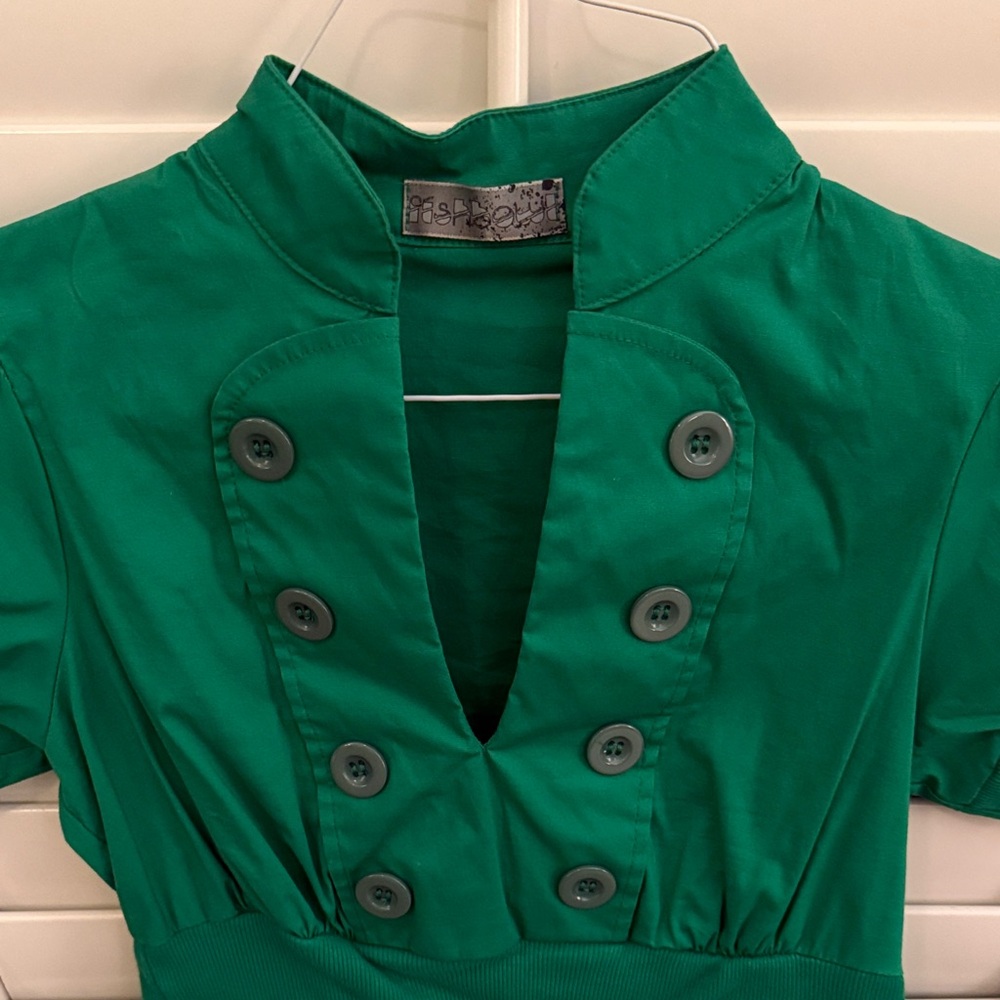 Chic Green Button-Up Mini Dress - Picture 2 of 3